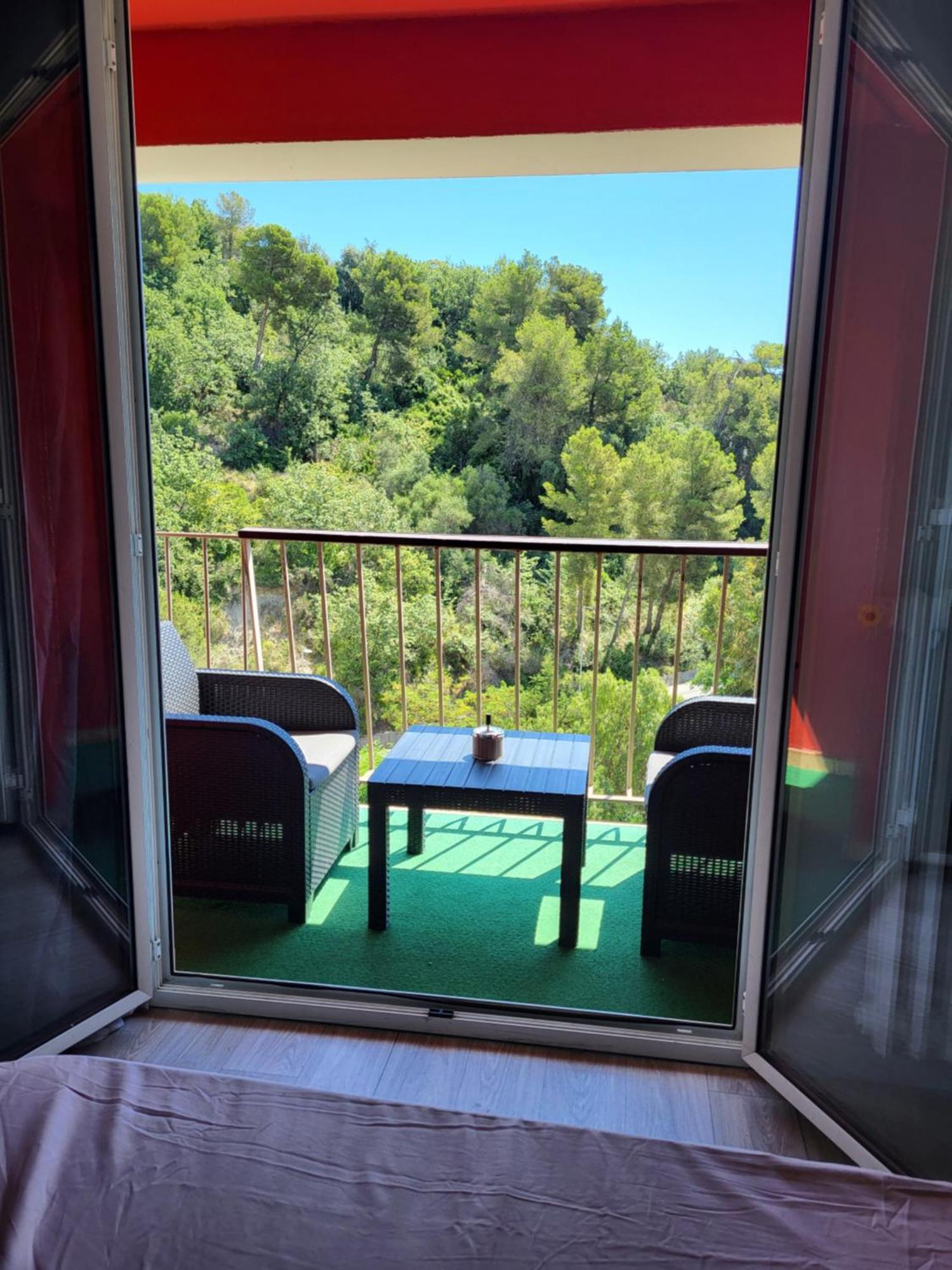 Private Room-2 In Hannana Apartment- 2 Min Walk To Tram 12 Min To Nice Train Station 15 Min To Massena Place エクステリア 写真